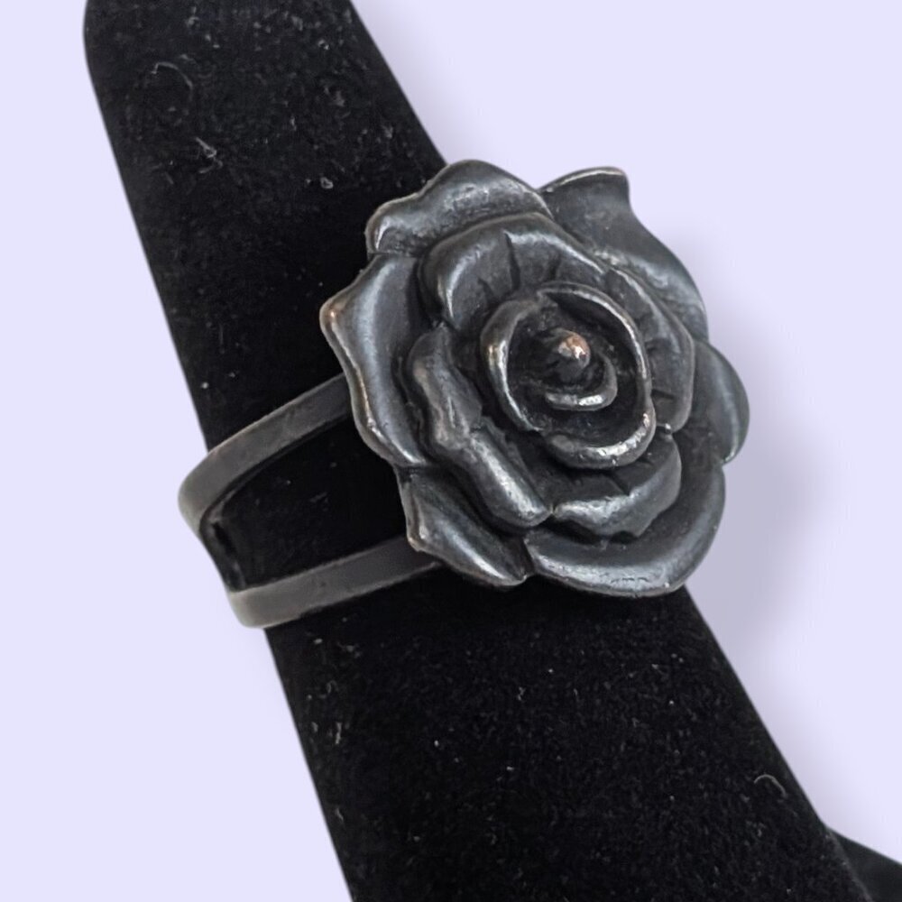 (2/$20) Black Metal Floral Ring